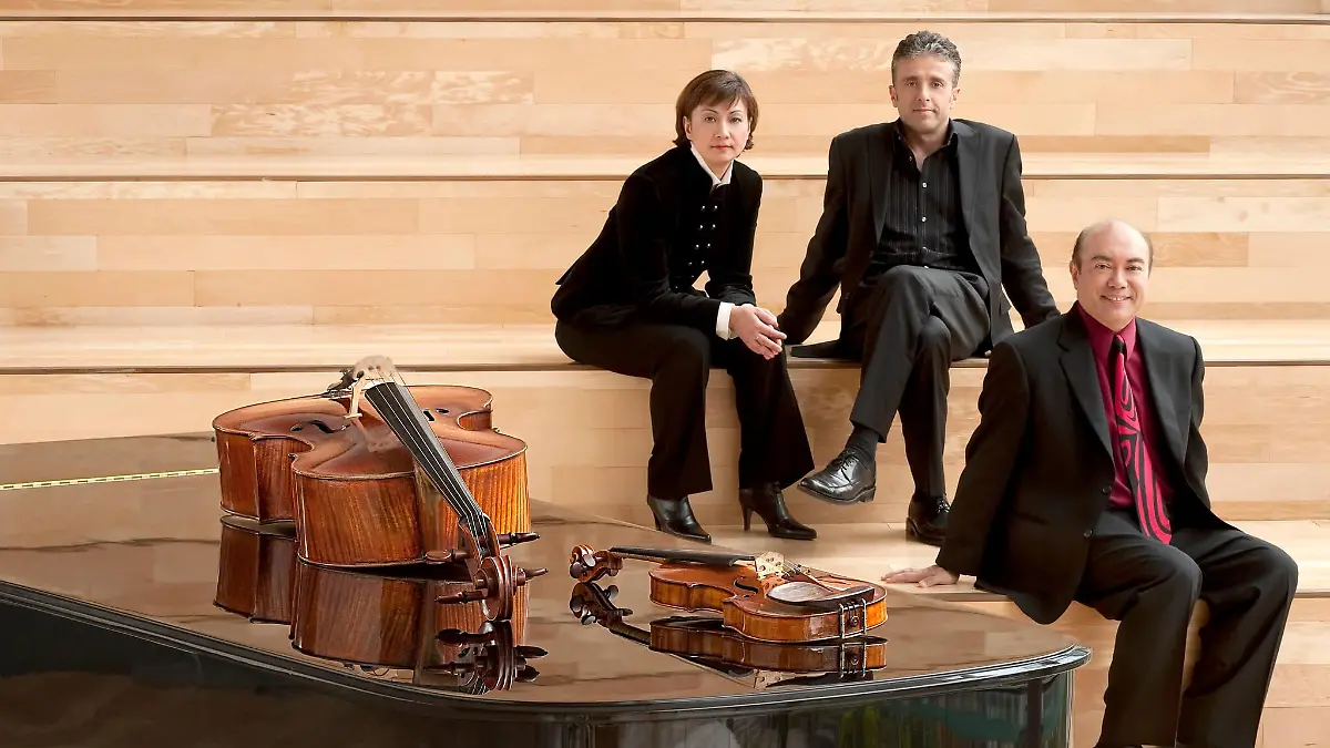 gryphontrio