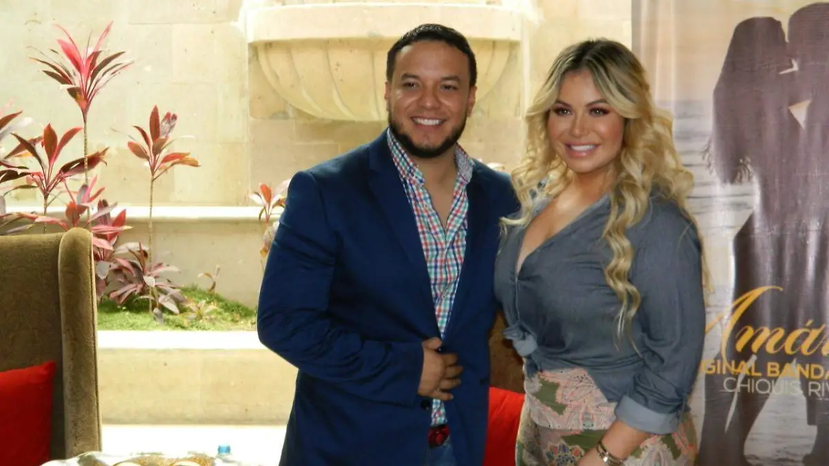 Chiquis y Lorenzo