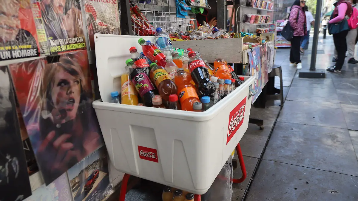 Refrescos, bebidas Edgar Negrete Cuartoscuro.jpg