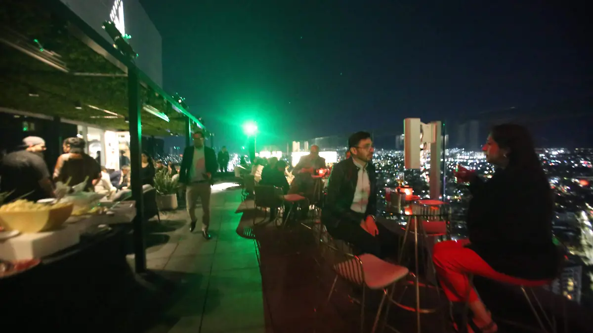 Inauguración del 360 Rooftop bar del hotel Riu Plaza (10)