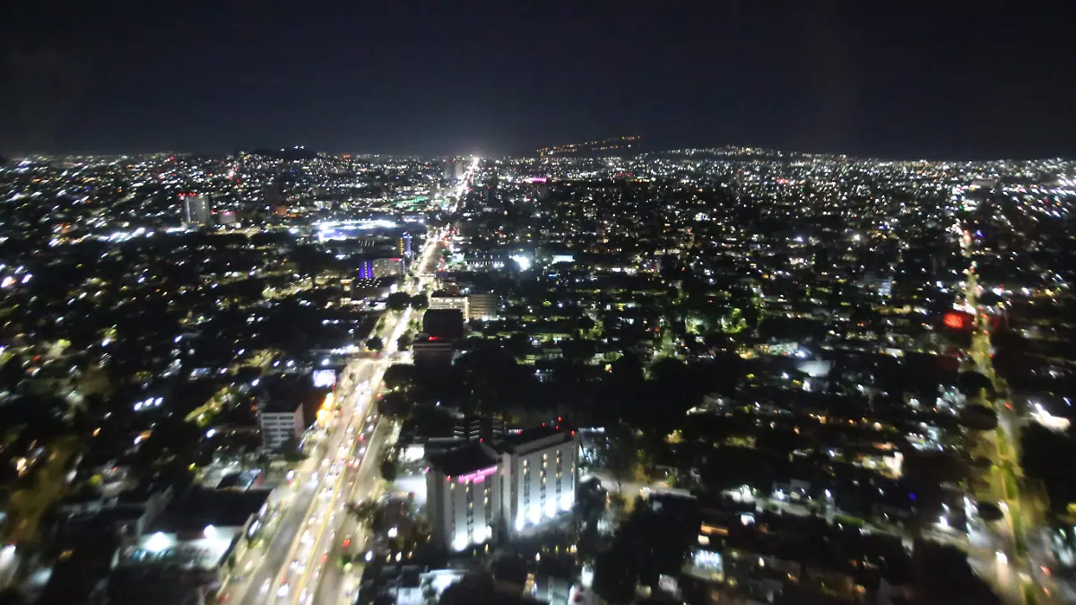 Vista a la ciudad desde el bar del hotel RIU Plaza Guadalajara