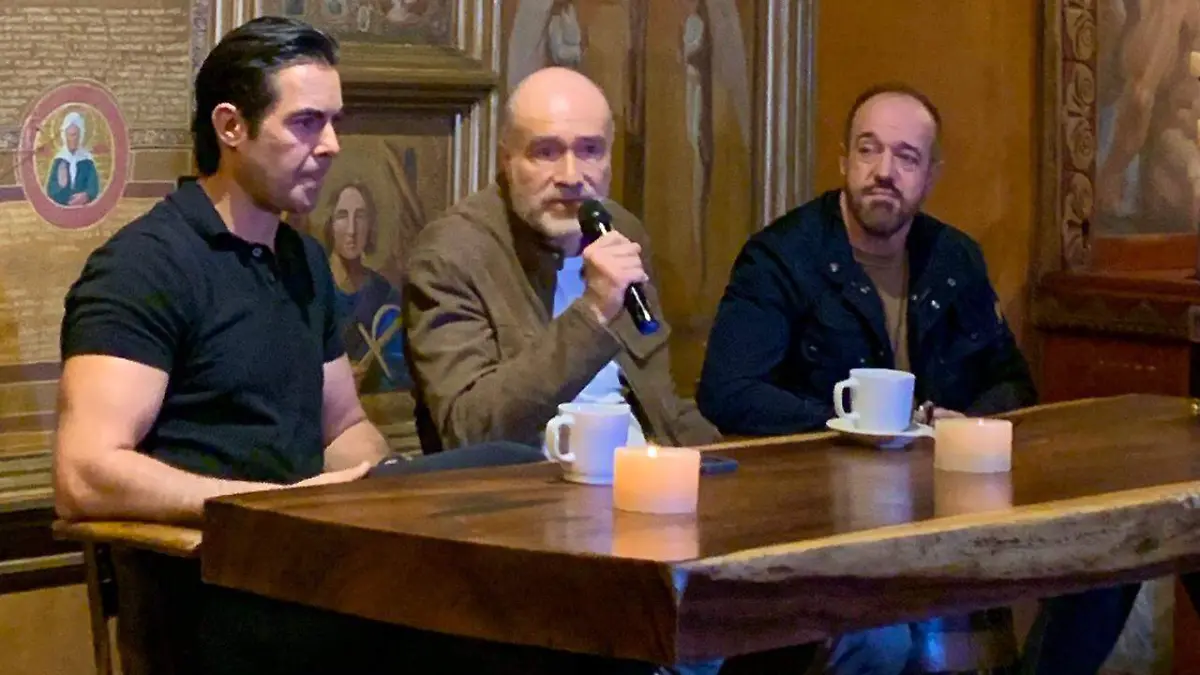 Rueda de prensa La Dama de Negro