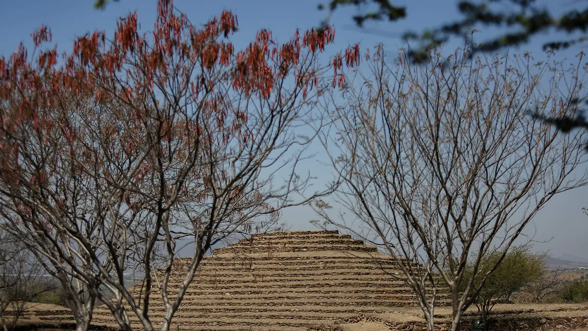 Piramides Teuchitlán FR.jpeg