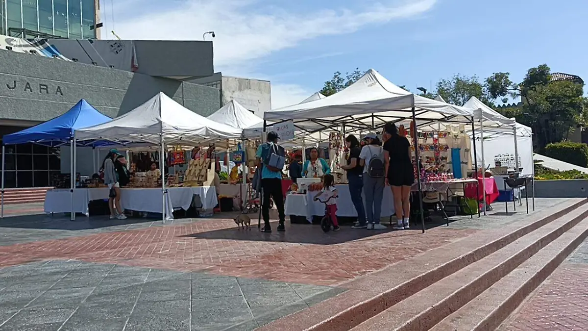 Encuentro intercultural en la UDG.jpg