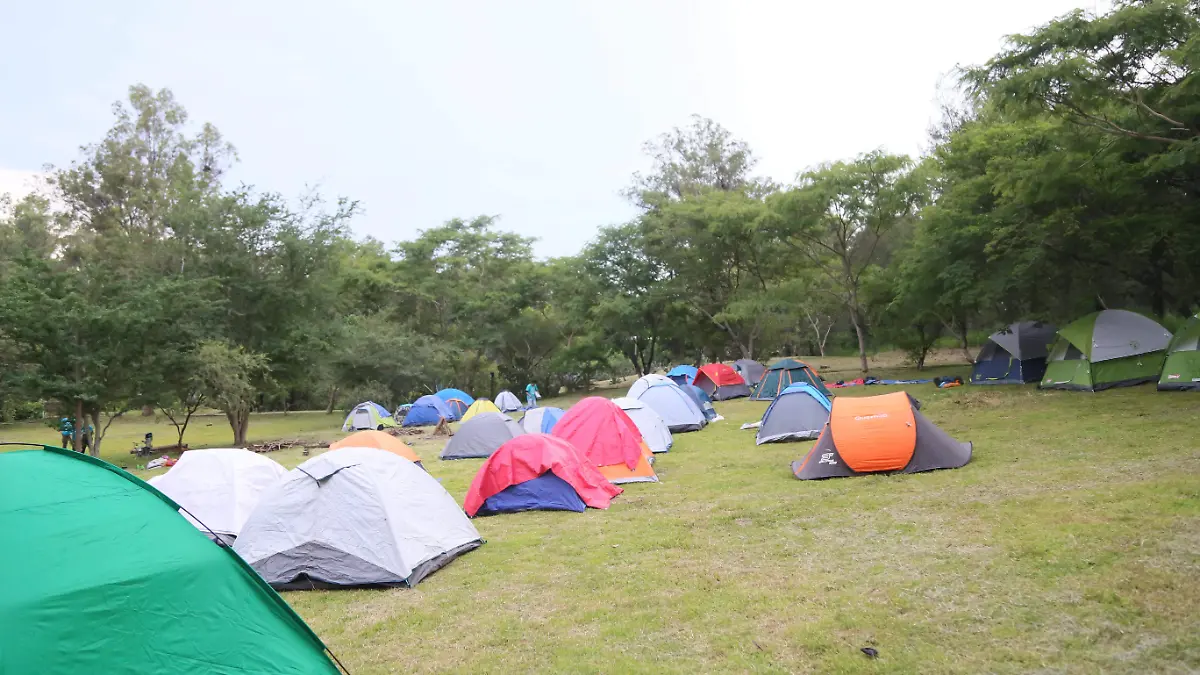 Cortesía campamento.JPG