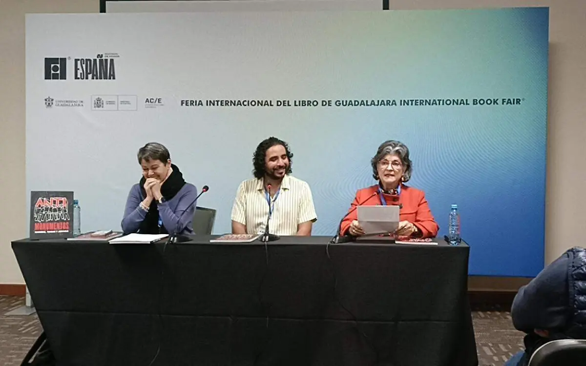 Presentación libro Antimonumentos FIL Guadalajara 2024
