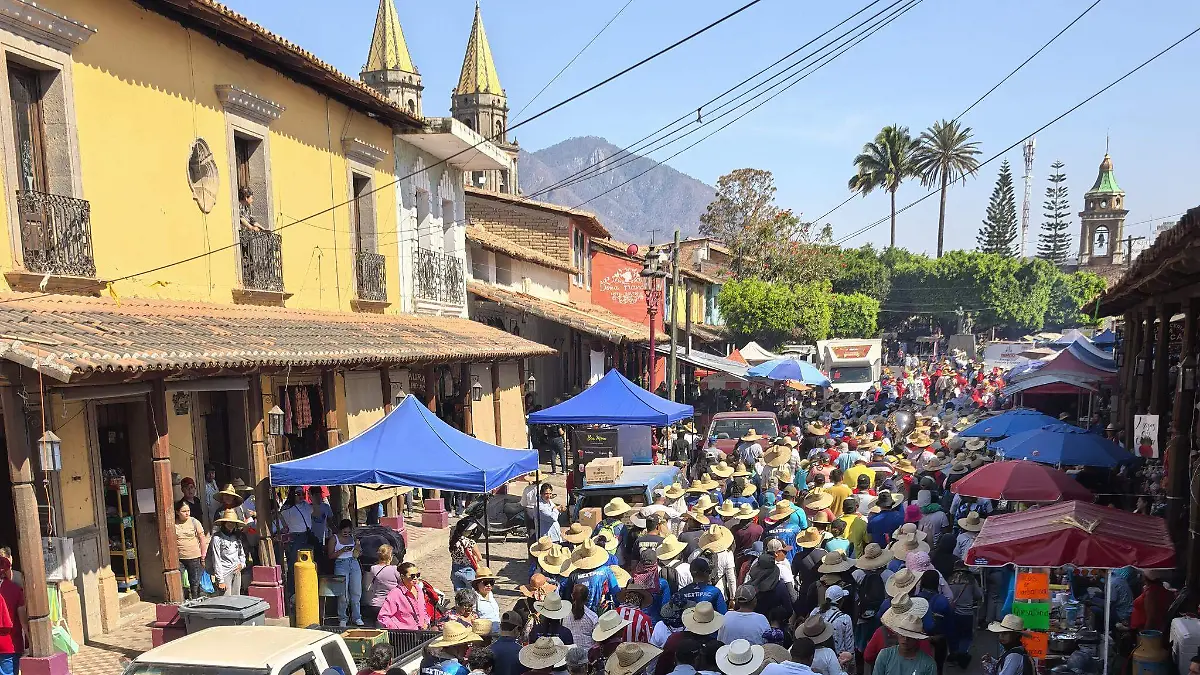 Peregrinos Virgen de Talpa.jpg