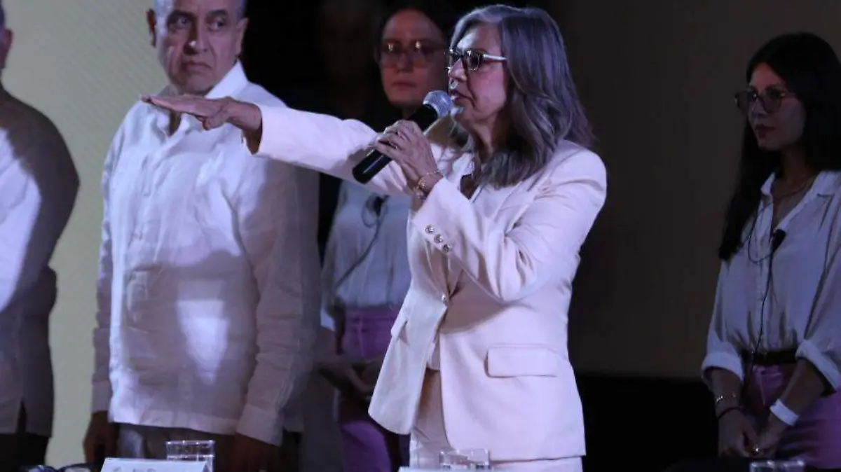María Esther Avelar Álvarez