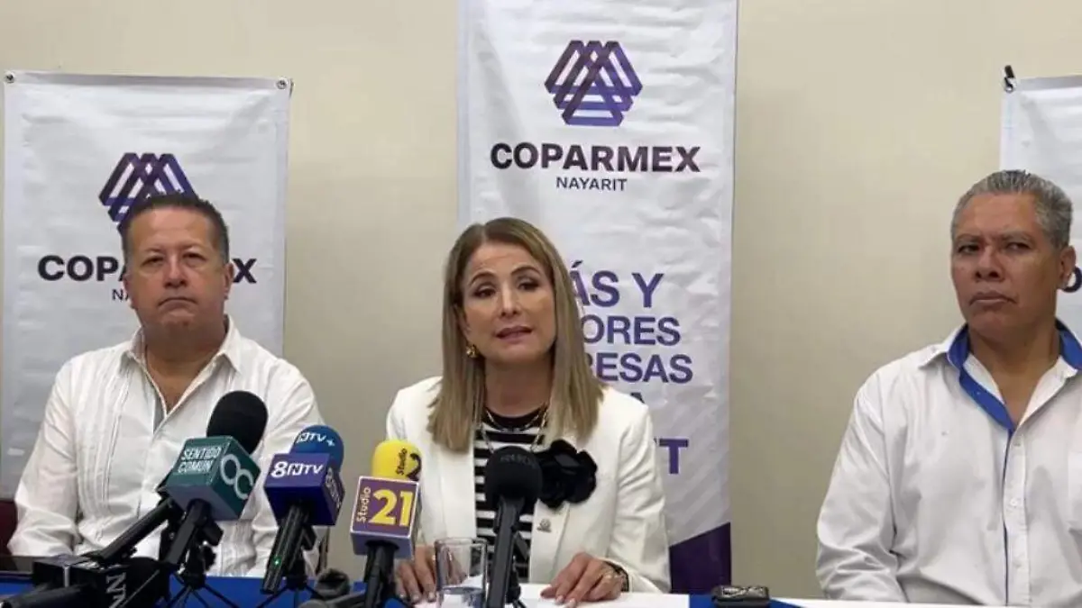 Foto Crys Benítez (2)
