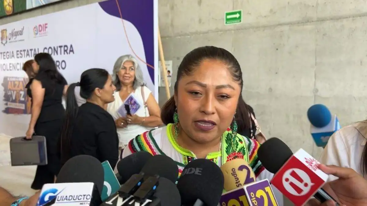 Crys Benítez (109)