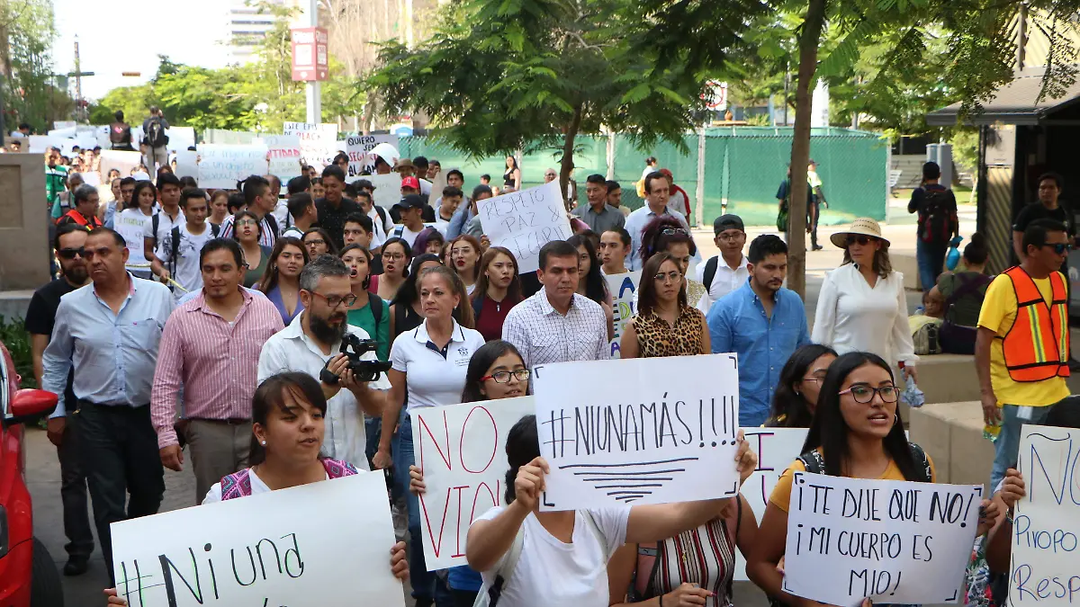 MARCHA MUJERES PREPA 1 (8)