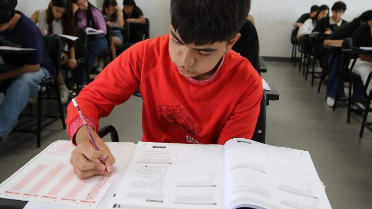 Examen de ingreso prepa UdeG