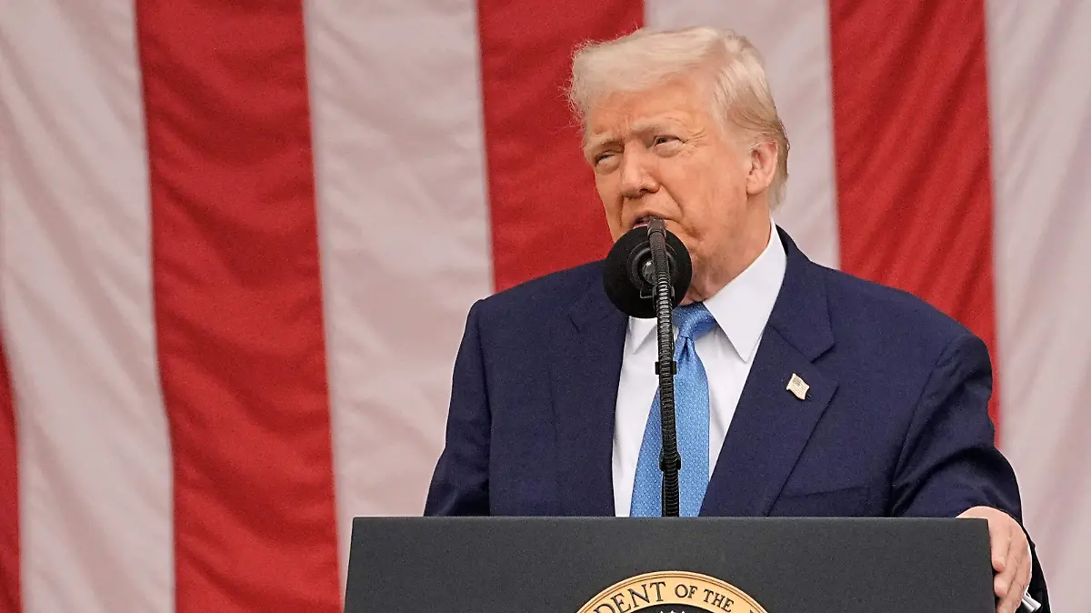2025-05-26T181446Z_2095630832_RC2TPEA2CEZB_RTRMADP_3_USA-TRUMP