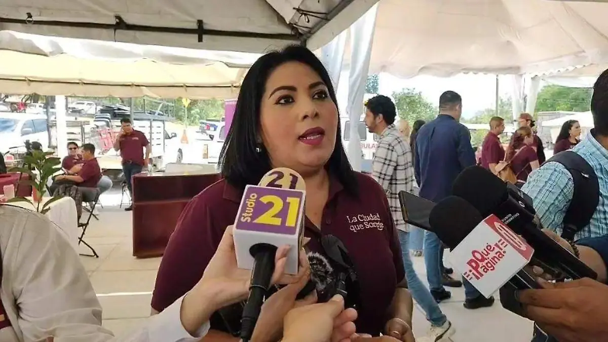 Crys Benítez (120)