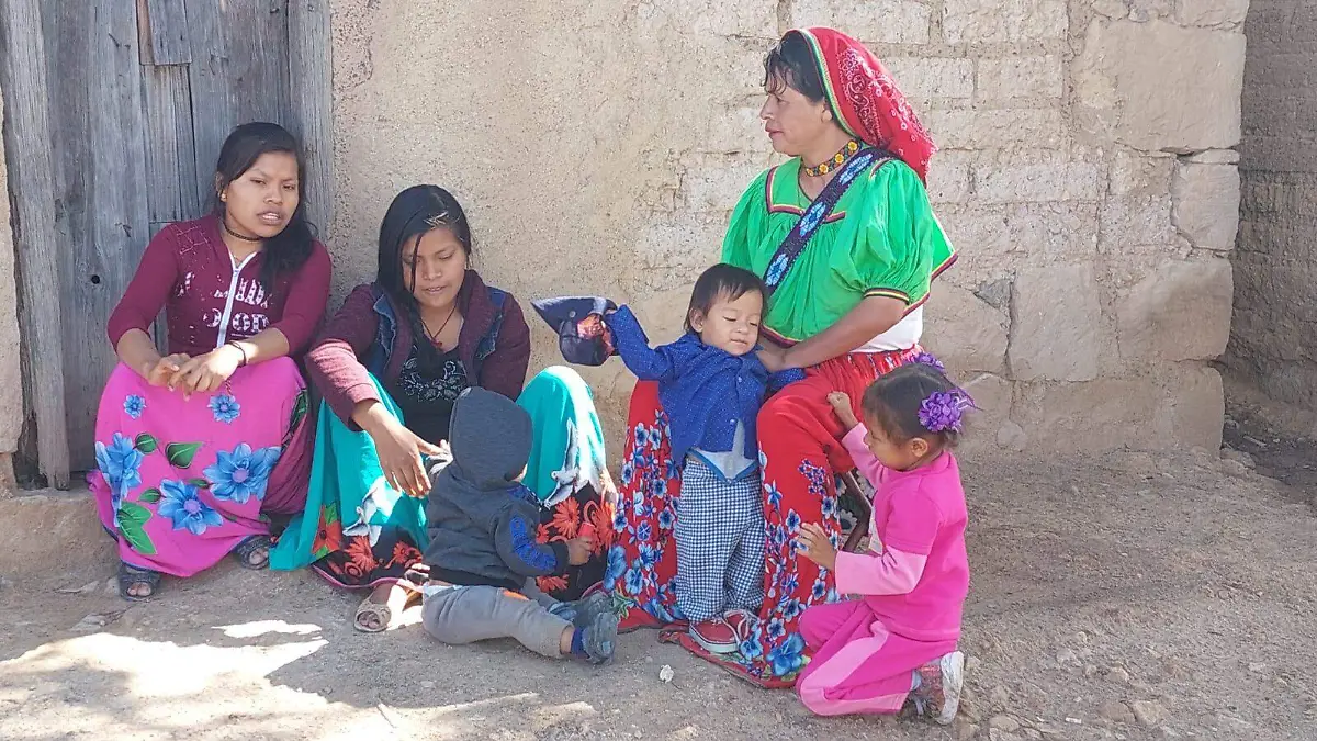 Mujeres indígenas.jpeg