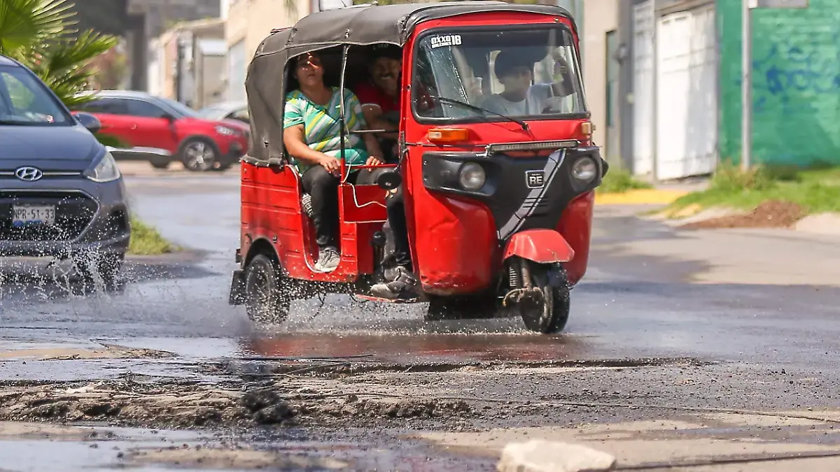 Mototaxis