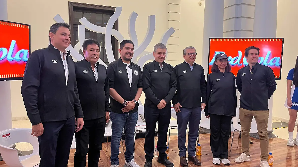 Carrera Leones Negros
