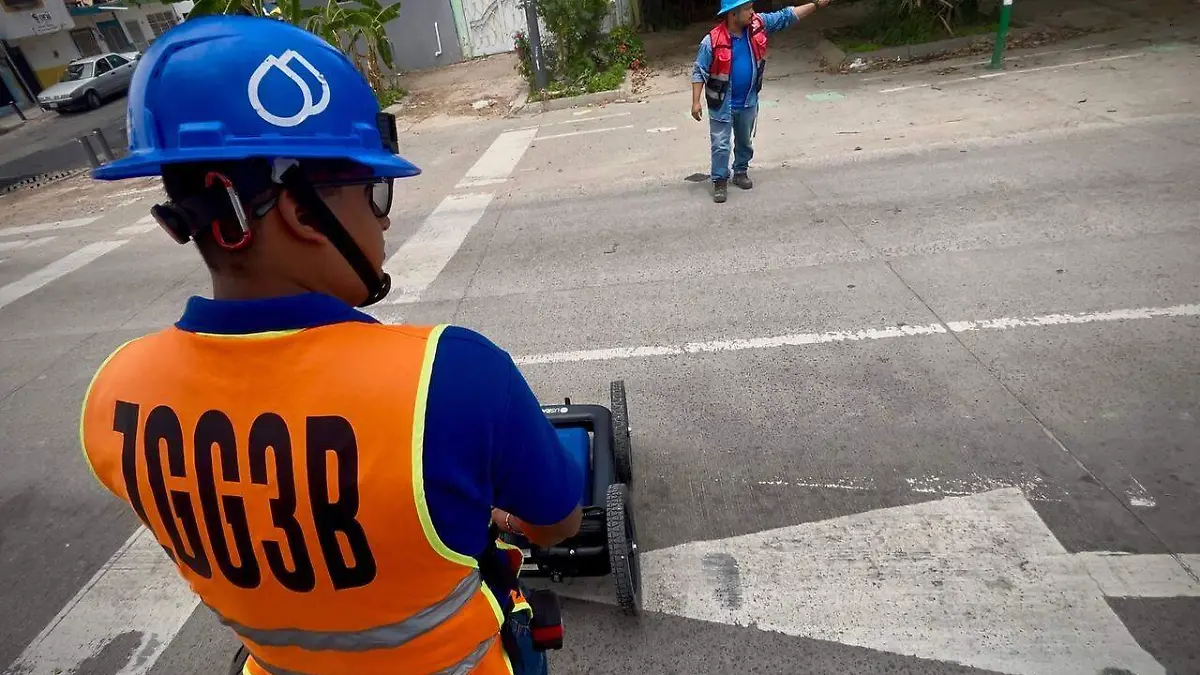 Personal del SIAPA detecta nuevo socavón en la avenida Malecón