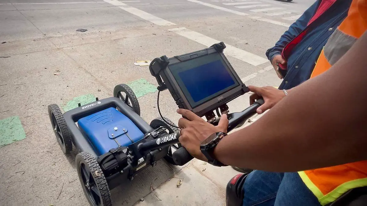 Localizan nuevo socavón en avenida Malecón