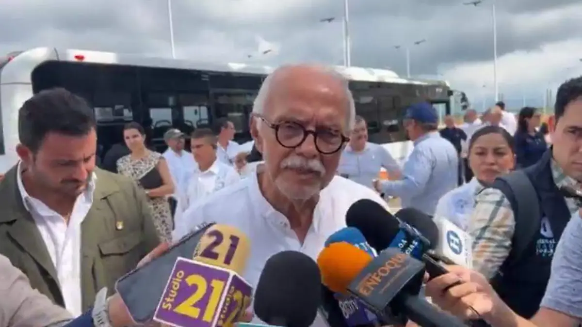 Gobermador Miguel Angel Navarro habla sobre Aeropuerto Internacional de Tepic