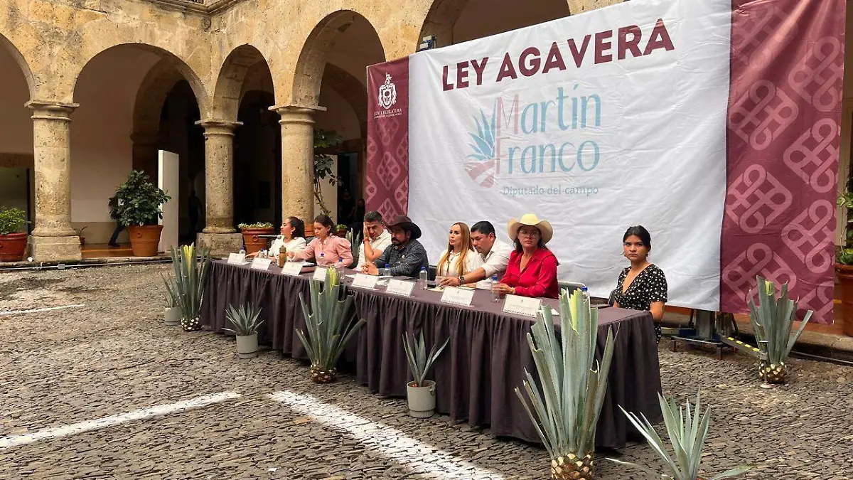 Ley Agavera Foto Victor Ramírez  (2).jpeg