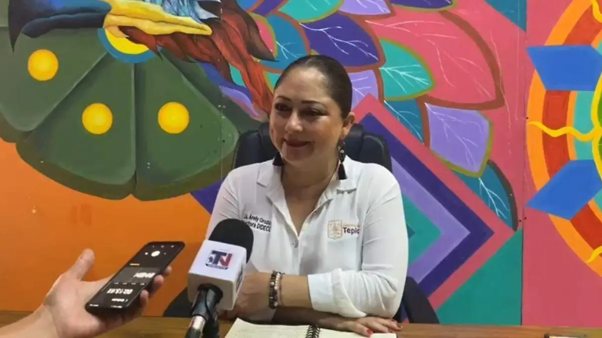 Crys Benítez (11)