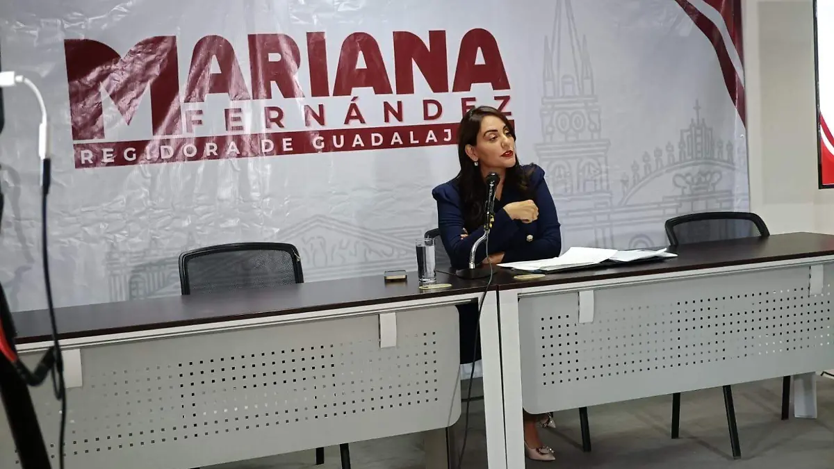 Isaura López
