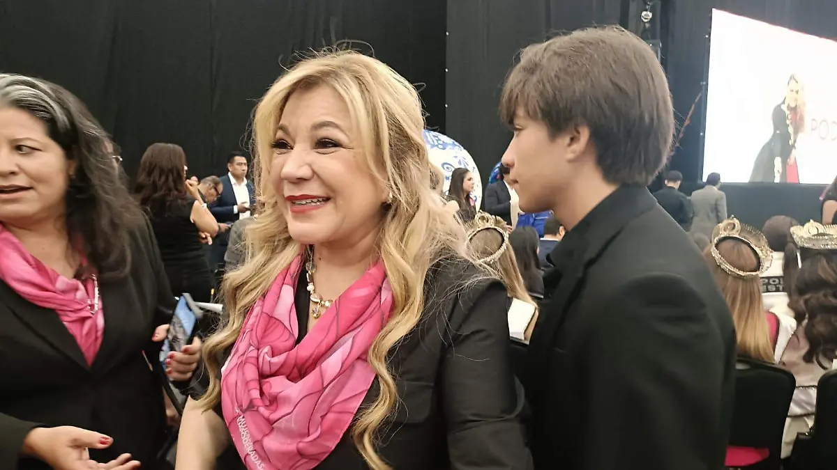 Isaura López