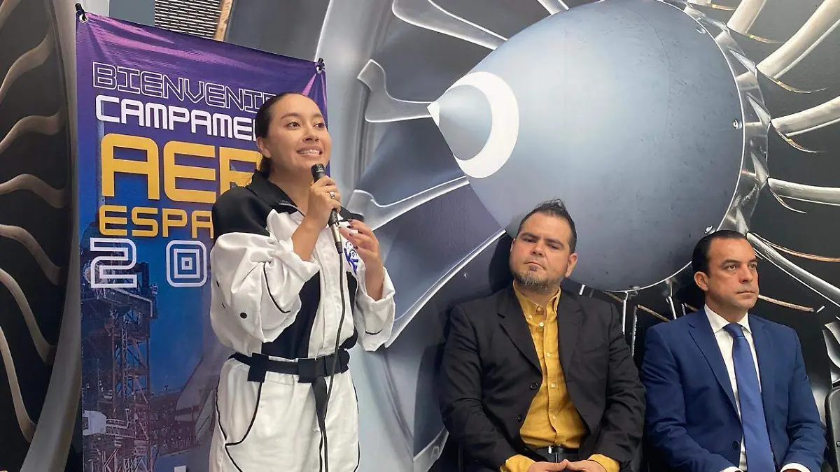 Katya Echazarreta VR (2)