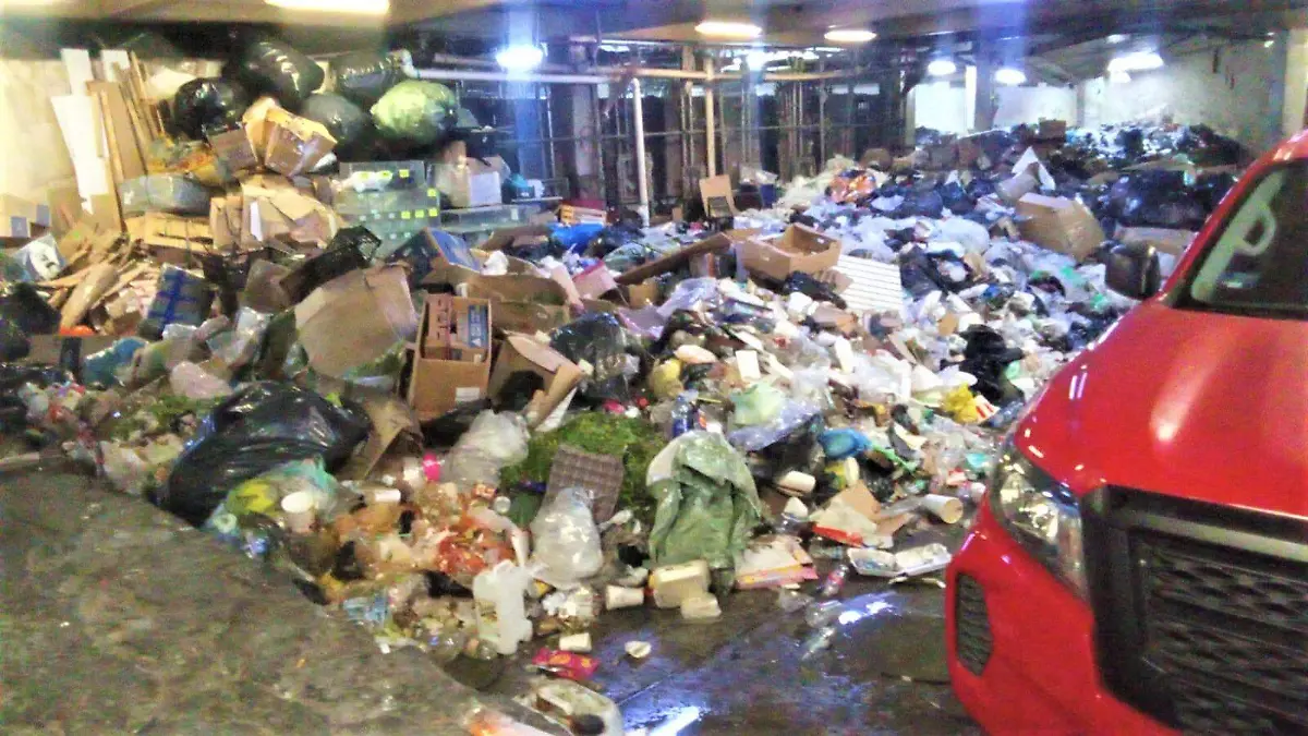 Basura en San Juan de Dios