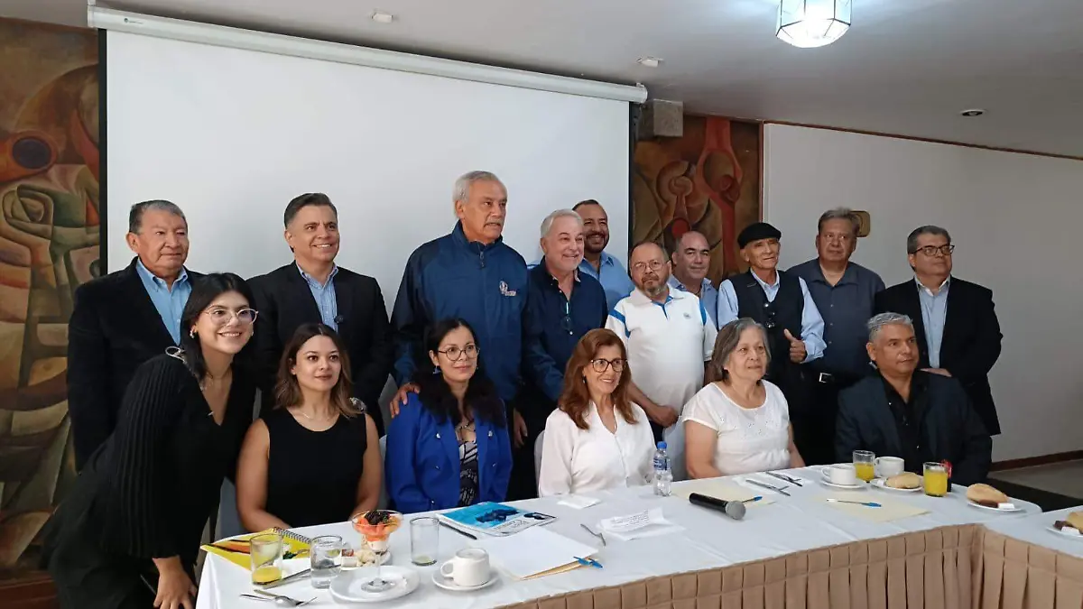 Ex gobernadores se pronuncian para modificar los estatutos del PAN