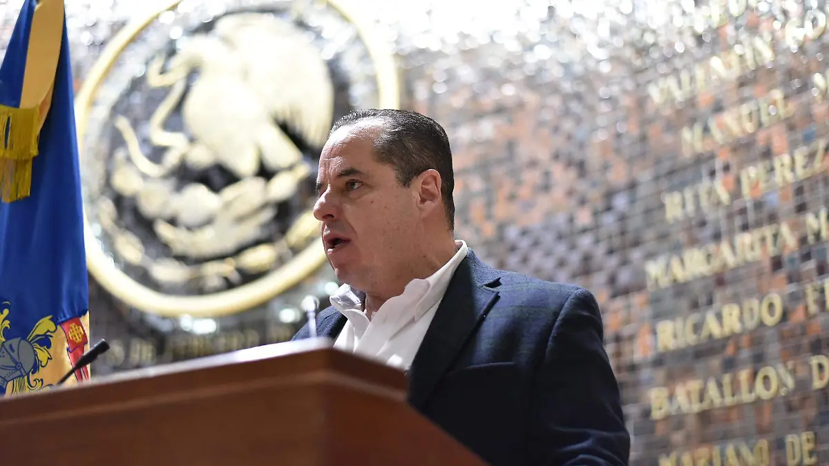 Diputado Enrique Velazquez