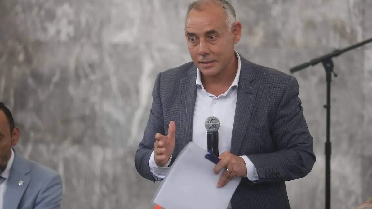 Alberto Esquer