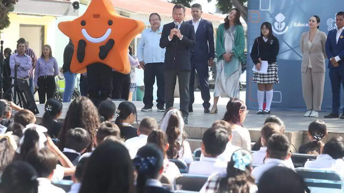 Anuncio programa escuelas de tiempo completo