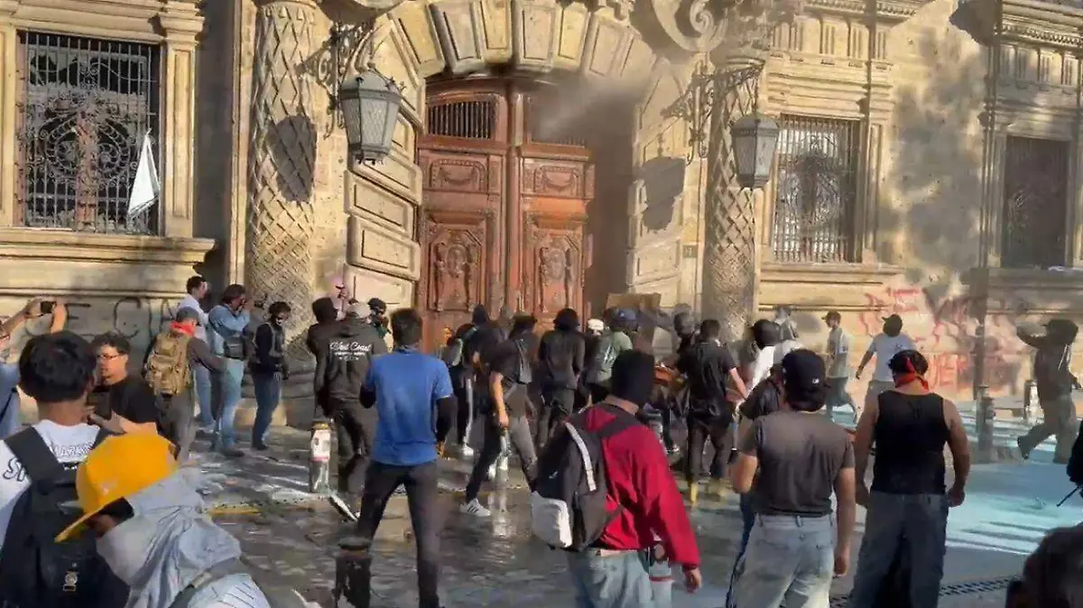 WhatsApp Image 2025-11-15 at 20.07.11