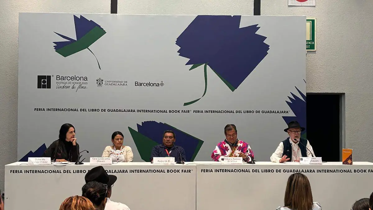 Piden apoyo para la difusión de libros de las lenguas originarias