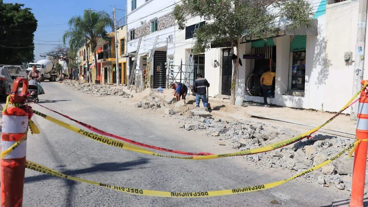 Obras avenida Hidalgo en Tlaquepaque