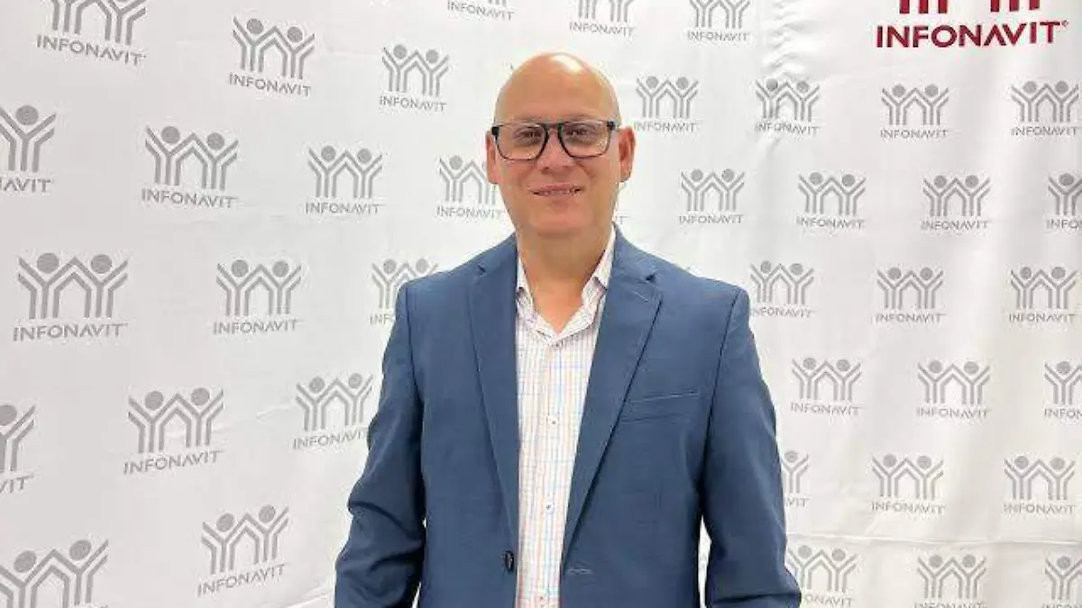 Director del Infonavit en Nayarit, Carlos Becerra Contreras