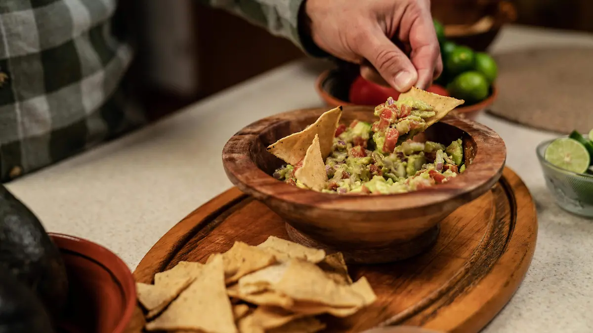 pexels-cristian-rojas-7613677