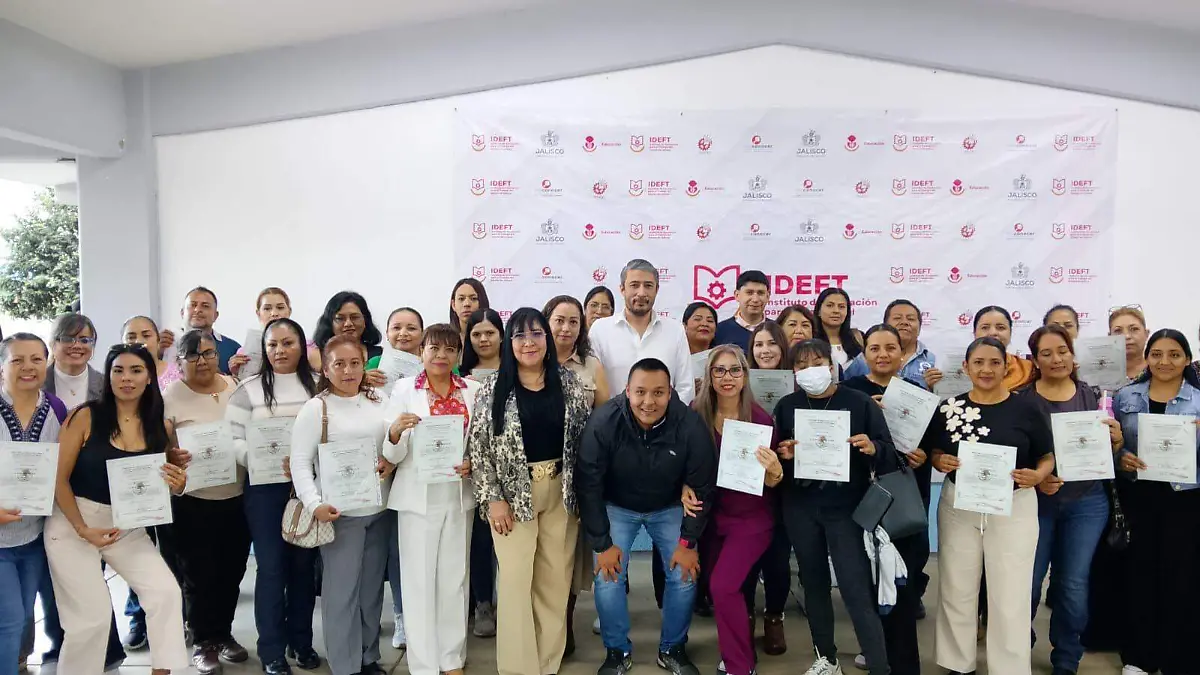 IDEFT otorga constancias de capacitación