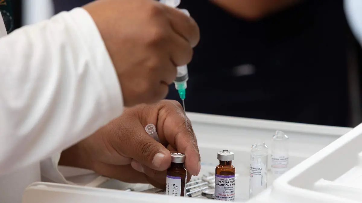 1068869_Vacunación La Villa_web