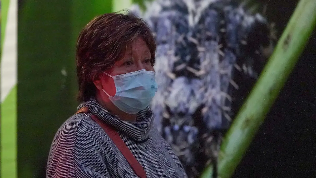 Cubrebocas influenza Foto Rogelio Morales Cuartoscuro