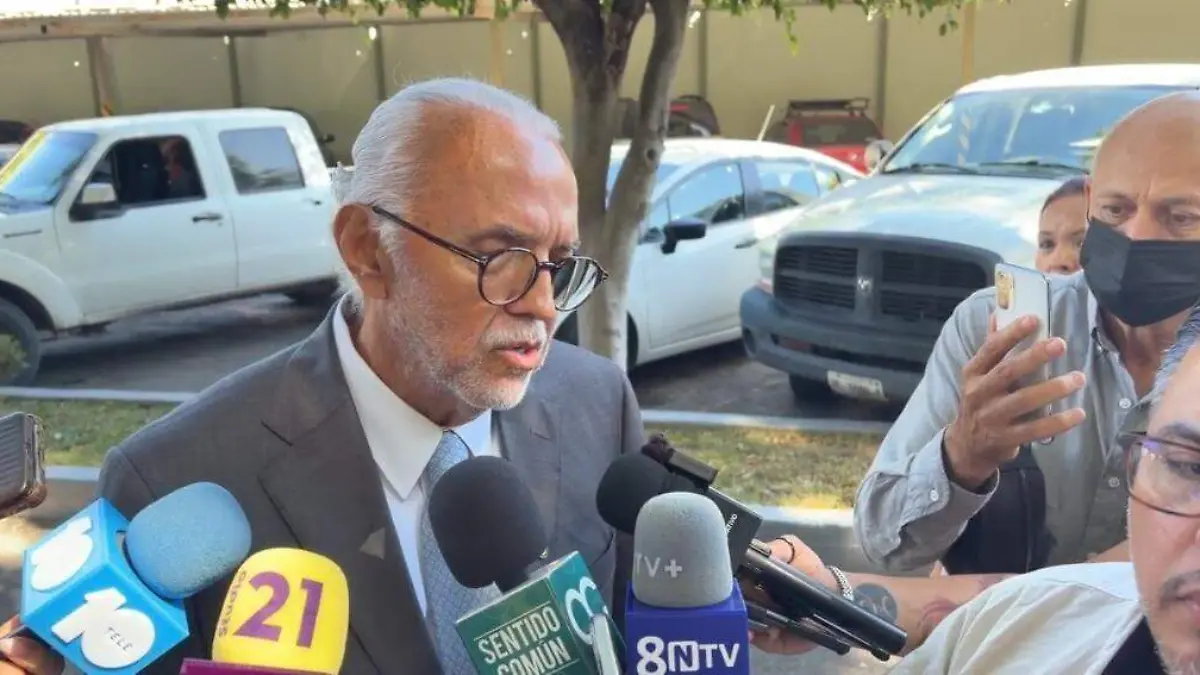 Miguel Ángel Navarro Quintero (5)