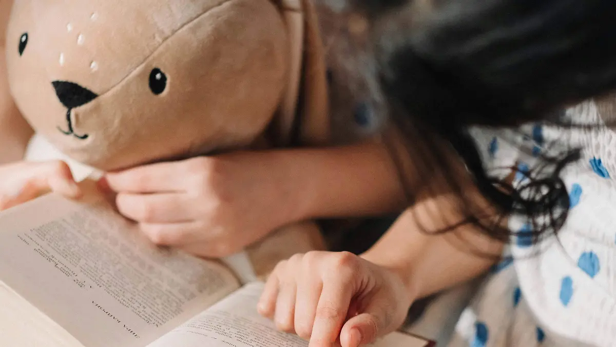 pexels-ron-lach-8242503