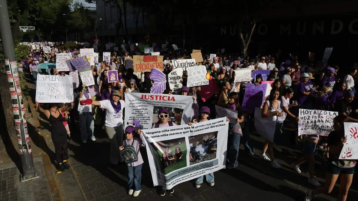 Buscadoras se manifiestan por sus desaparecidas 1