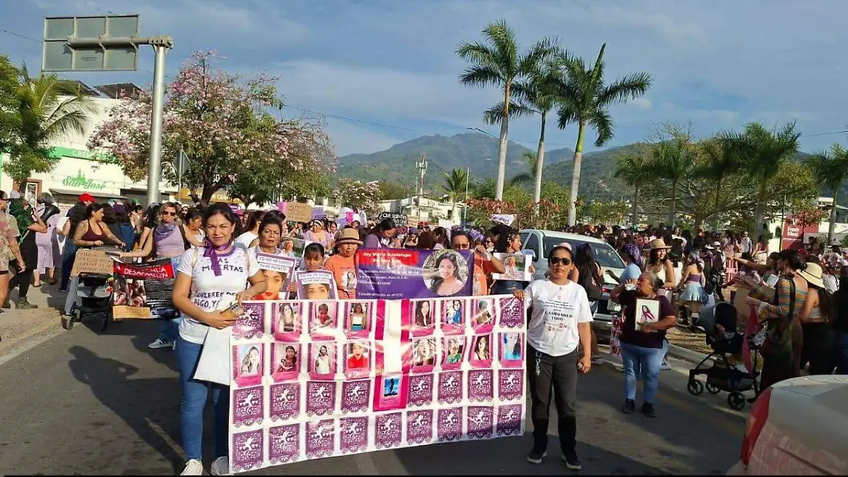 Manifestación en Puerto Vallarta