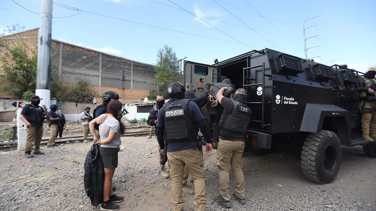 Desalojo y detenidos Pueblo Quieto (5)