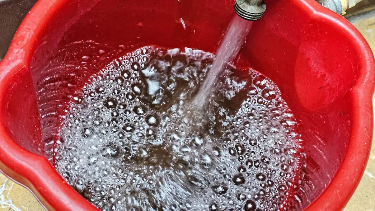 Agua sucia Foto Aurelio Magaña