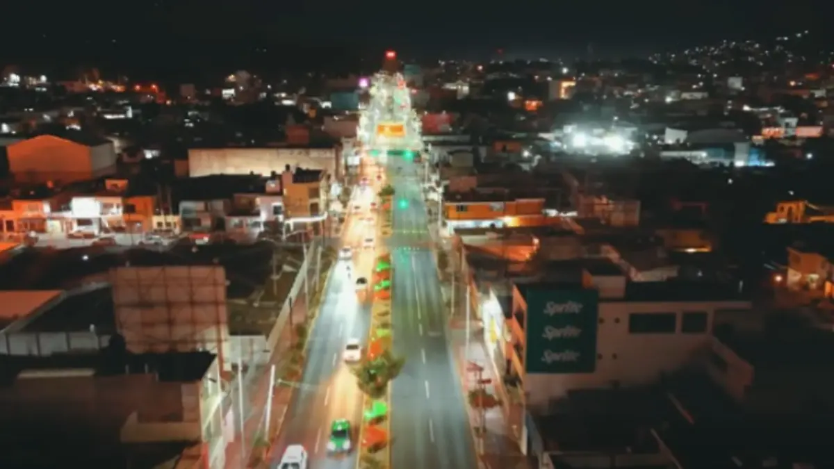 Calles iluminadas Foto Gobierno de Tepic