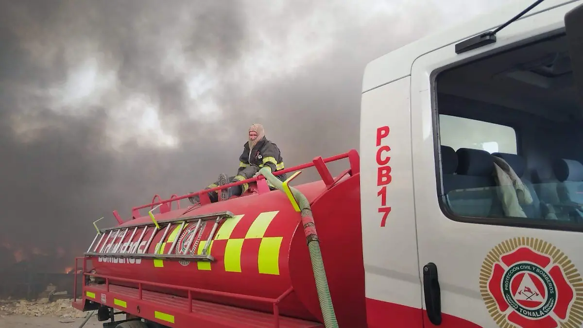 Bomberos Tonalá} (1)